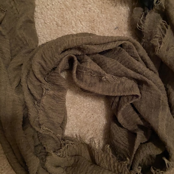 Scarf Bundle - Picture 3 of 5